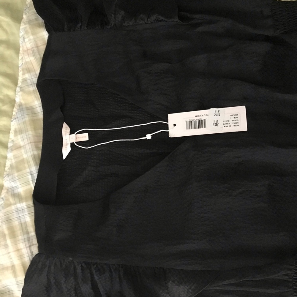 Rebecca Taylor Luxury Designer, Short Flutter Sleeves, Black, 100% silk, size 4